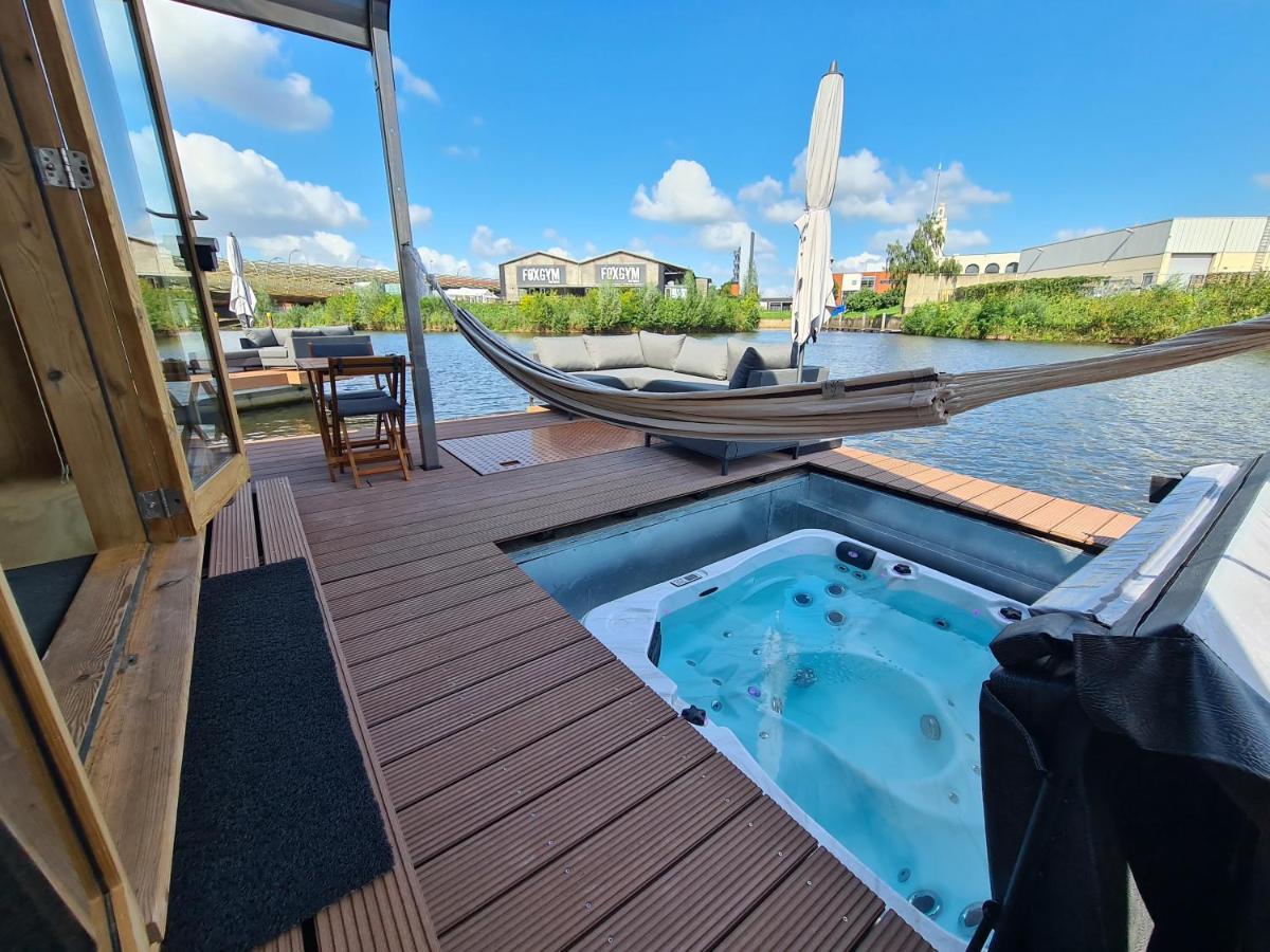 Wikkelboats @ Tramkade Den Bosch Villa Orthen Buitenkant foto